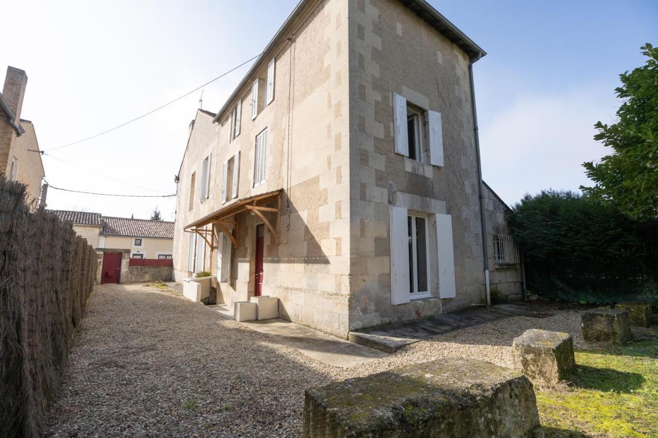 Maison De Ville Avec Jardin "La Coquette" Jonzac Exteriér fotografie