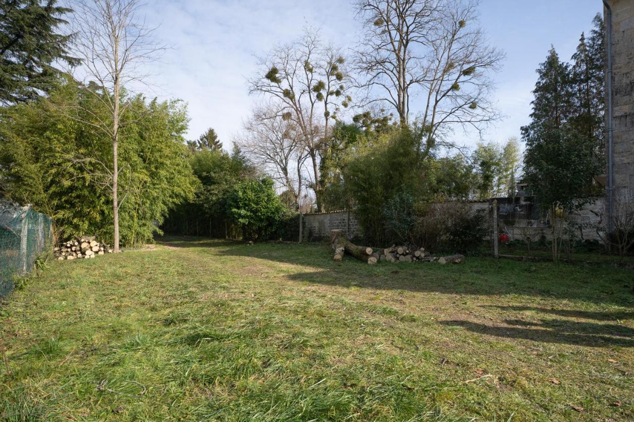 Maison De Ville Avec Jardin "La Coquette" Jonzac Exteriér fotografie